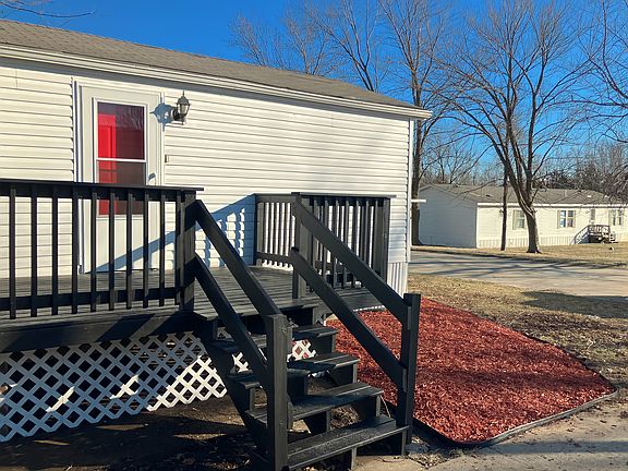2nd image of 200 N 28th St Lot 44