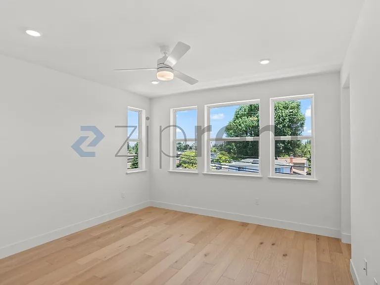 267 Llewellyn Ave — Photo 22