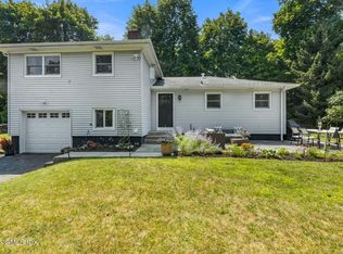 10 Walker Ct, Greenwich, CT 06831