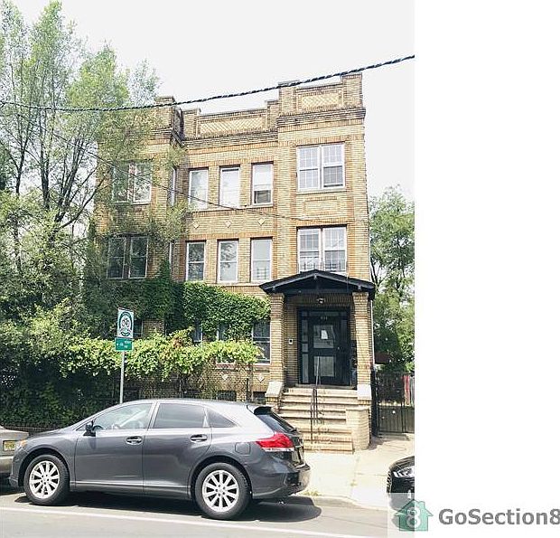 1st image of 454 Irvine Turner Blvd #2