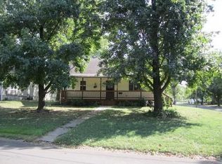 100 E Tebo St, Clinton, MO 64735
