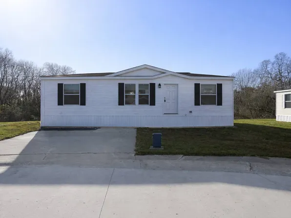 425 S Shoup St #199, Angola, IN 46703