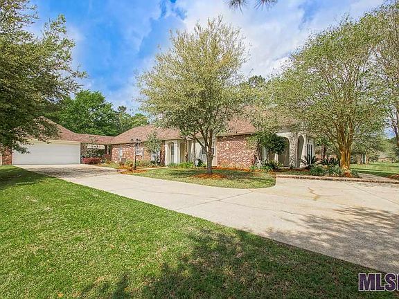 2nd image of 10425 Magnolia Blossom Ave