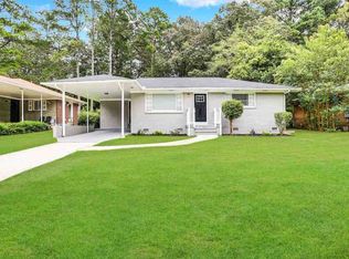 2870 Delowe Dr, East Pt, GA 30344