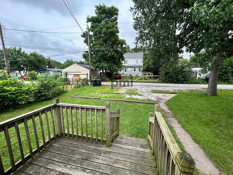 207 N Woodland Ave — Photo 12