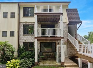 7316 Hilltop Dr #120, Brookhaven, PA 19015