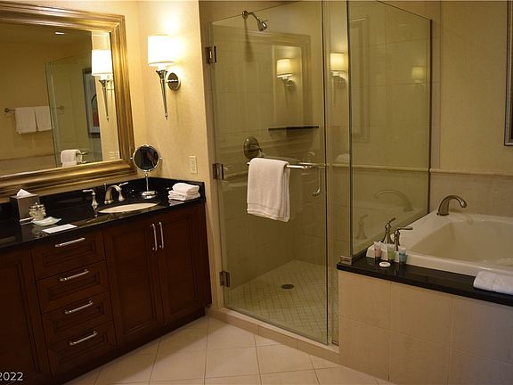 5th image of 145 E Harmon Ave #2711
