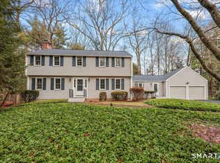 16 Richard Road, Simsbury, CT 06070