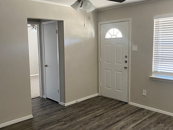 3rd image of 6121 Singing Hills Dr