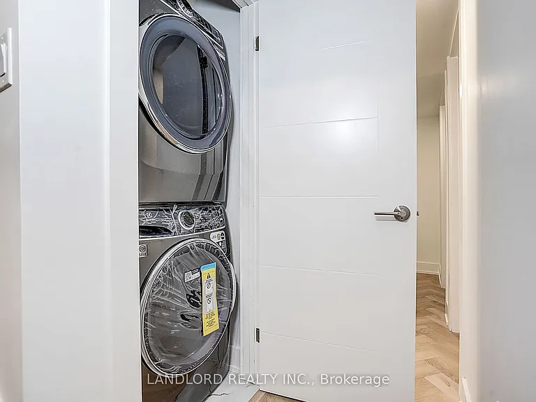 1146 Broadview Ave #1 — Photo 44