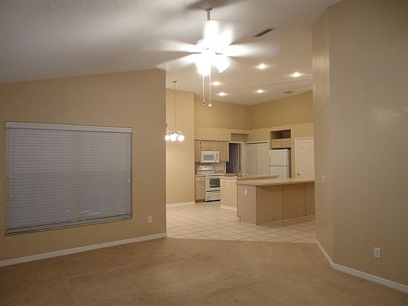3rd image of 2324 Kenwick Dr