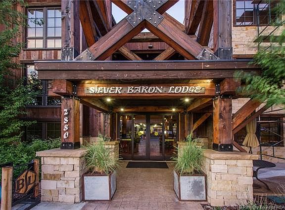 3rd image of 2800 Deer Valley Dr E #6222