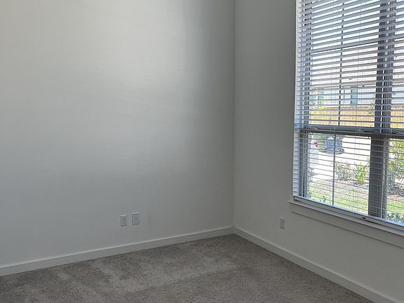 3rd image of 1816 David Ezra St