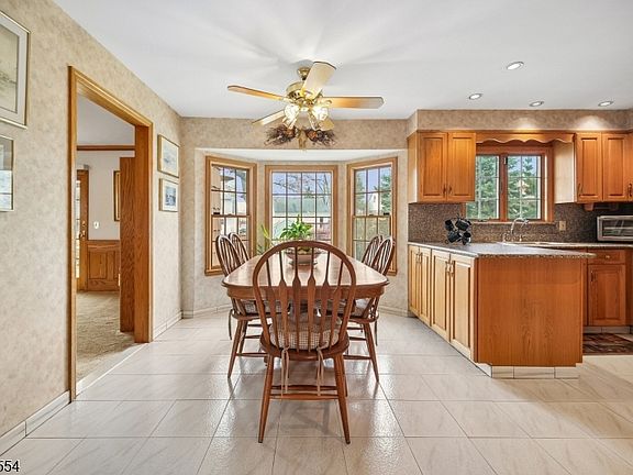 5th image of 167 Newbrook Lane