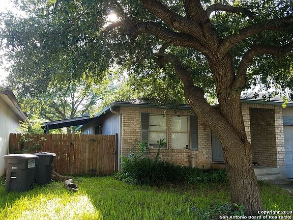 2nd image of 15411 Legend Springs Dr