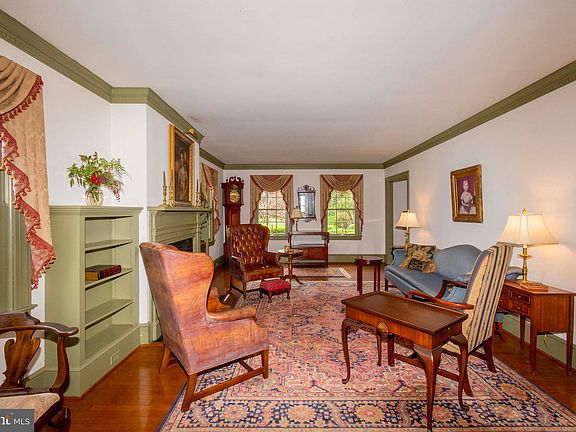 5th image of 168 Landon Ln