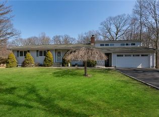 2566 Colonial St, Yorktown Heights, NY 10598