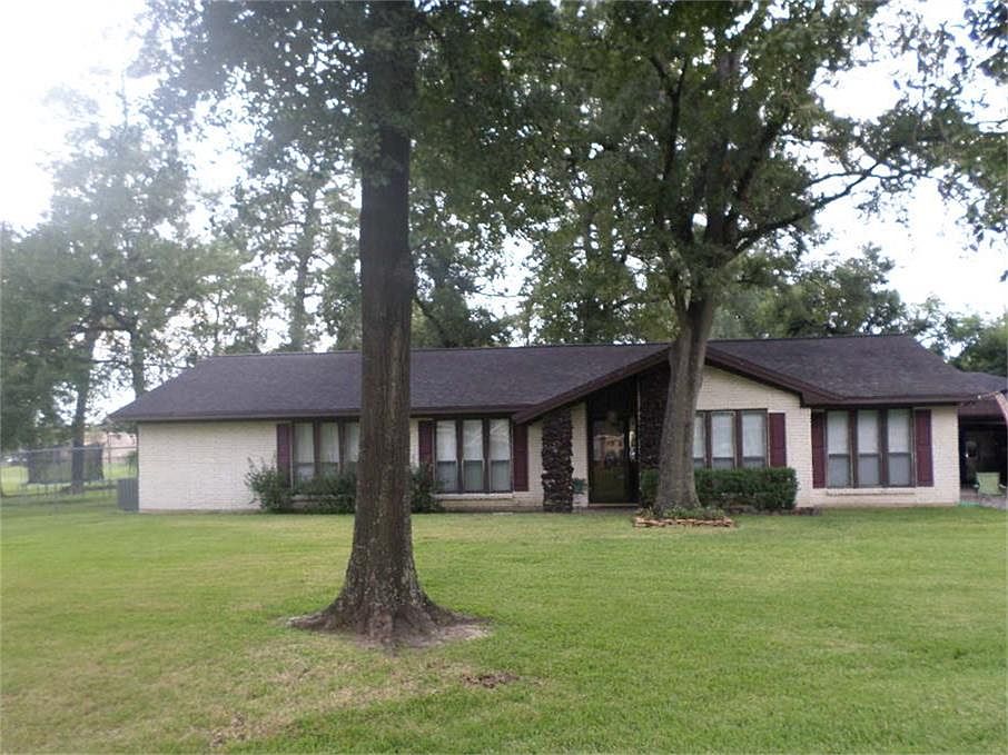 1st image of 12730 Eastbrook Dr