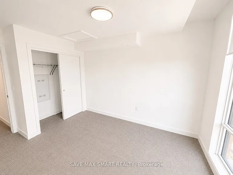 165 Veterans Dr #15 — Photo 19