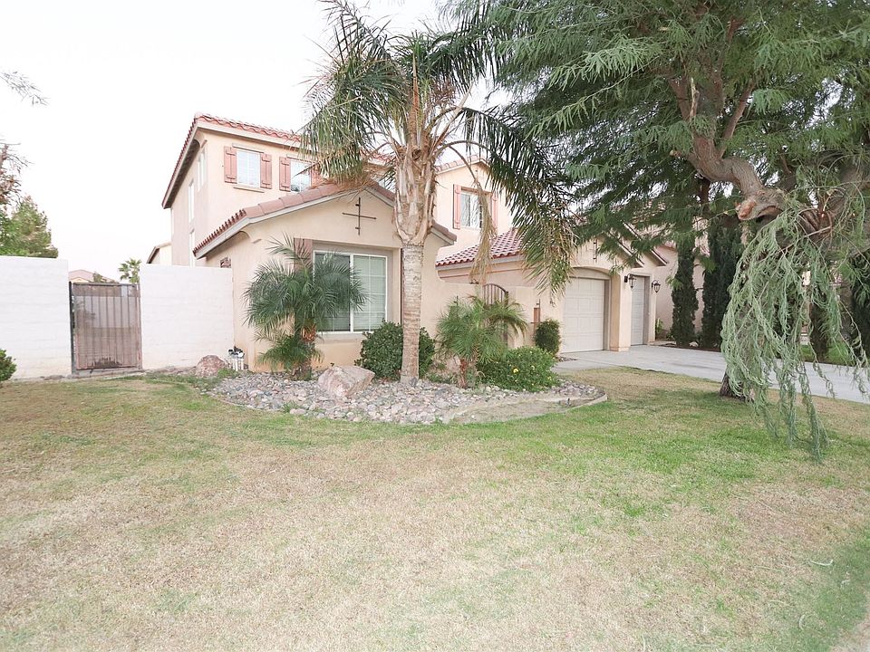 2nd image of 50030 San Capistrano Dr