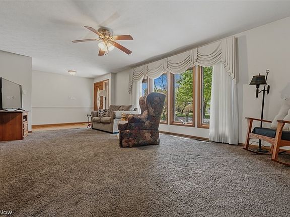 5th image of 113 Rae Ave