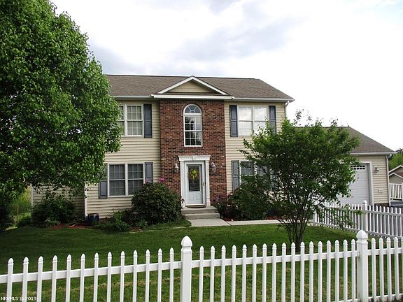 2nd image of 3930 Morehead Ln