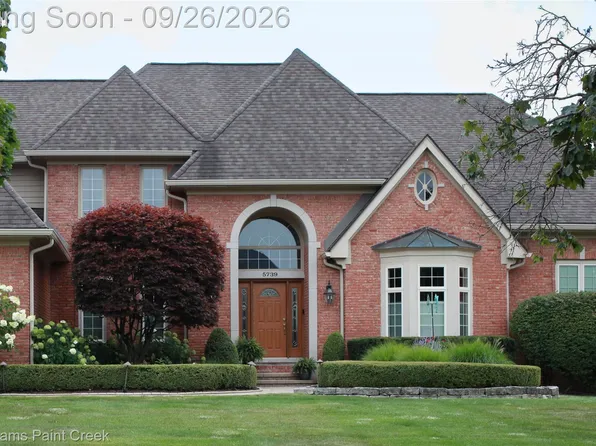 5739 Kirkridge Trl, Rochester, MI 48306