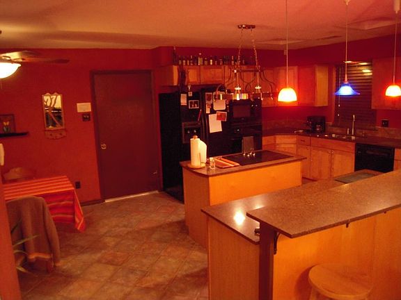 3rd image of 420 Sheffield Dr