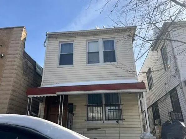 3321 102nd St, Flushing, NY 11368