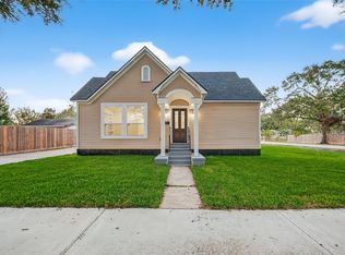 2725 Avenue F, Rosenberg, TX 77471