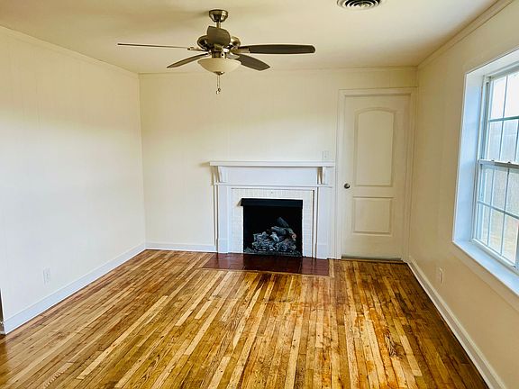 4th image of 1716 N Main St