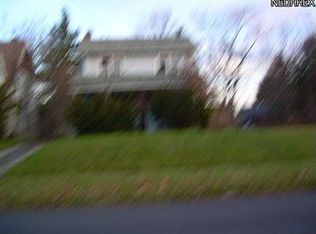 239 E Dewey Ave, Youngstown, OH 44507