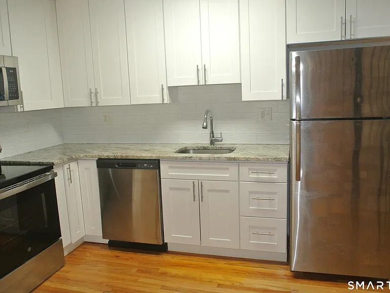 670 Boston Post Rd #5 — Photo 2