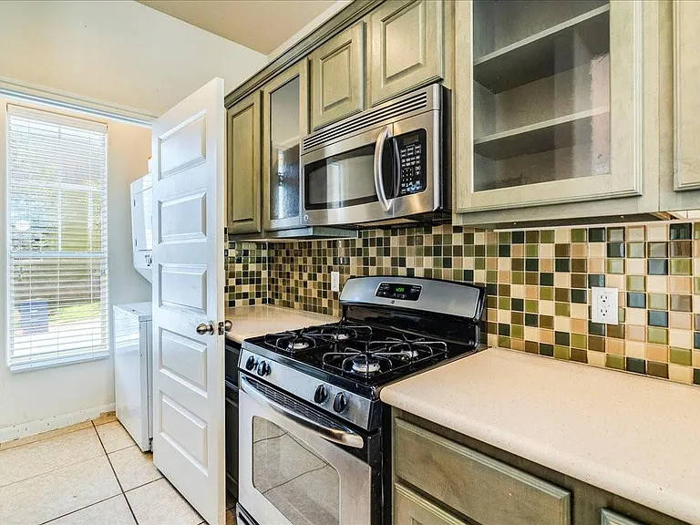 2924 Bond Dr #4C — Photo 6