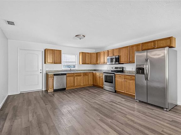 5th image of 2311 54TH AVENUE DRIVE W