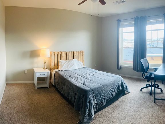 Second bedroom