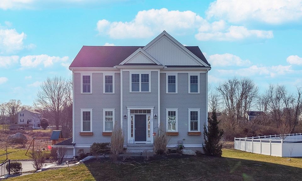 32 Windward Way, Swansea, MA 02777 Zillow