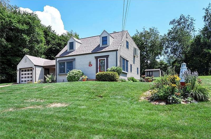 1st image of 3285 Thornwood Dr