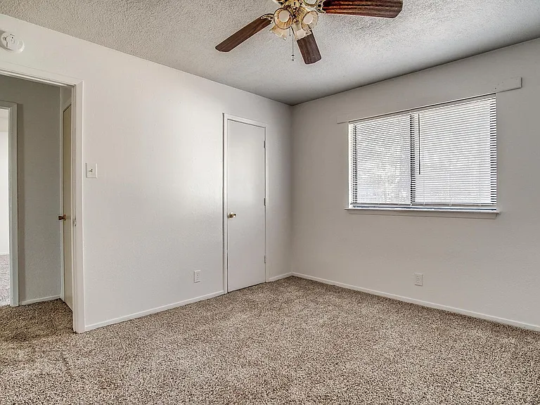 6530 Fall Creek Hwy — Photo 32