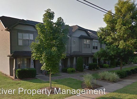 3rd image of 105 4th Ave APT 406