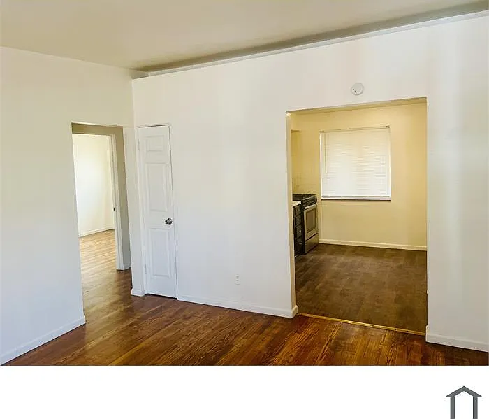 2 bed, 800 sqft, $999 — Photo 2
