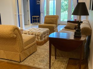 190 Colony Ridge Dr, Johns Creek, GA 30022