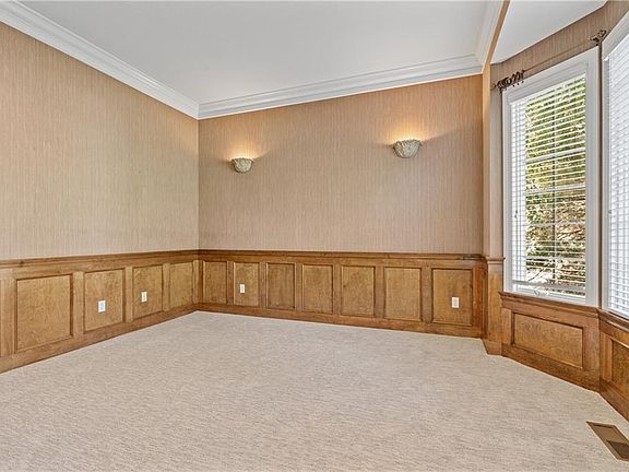 5th image of 2505 W 141st St