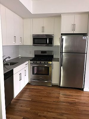 4th image of 3219 Irwin Ave #6F