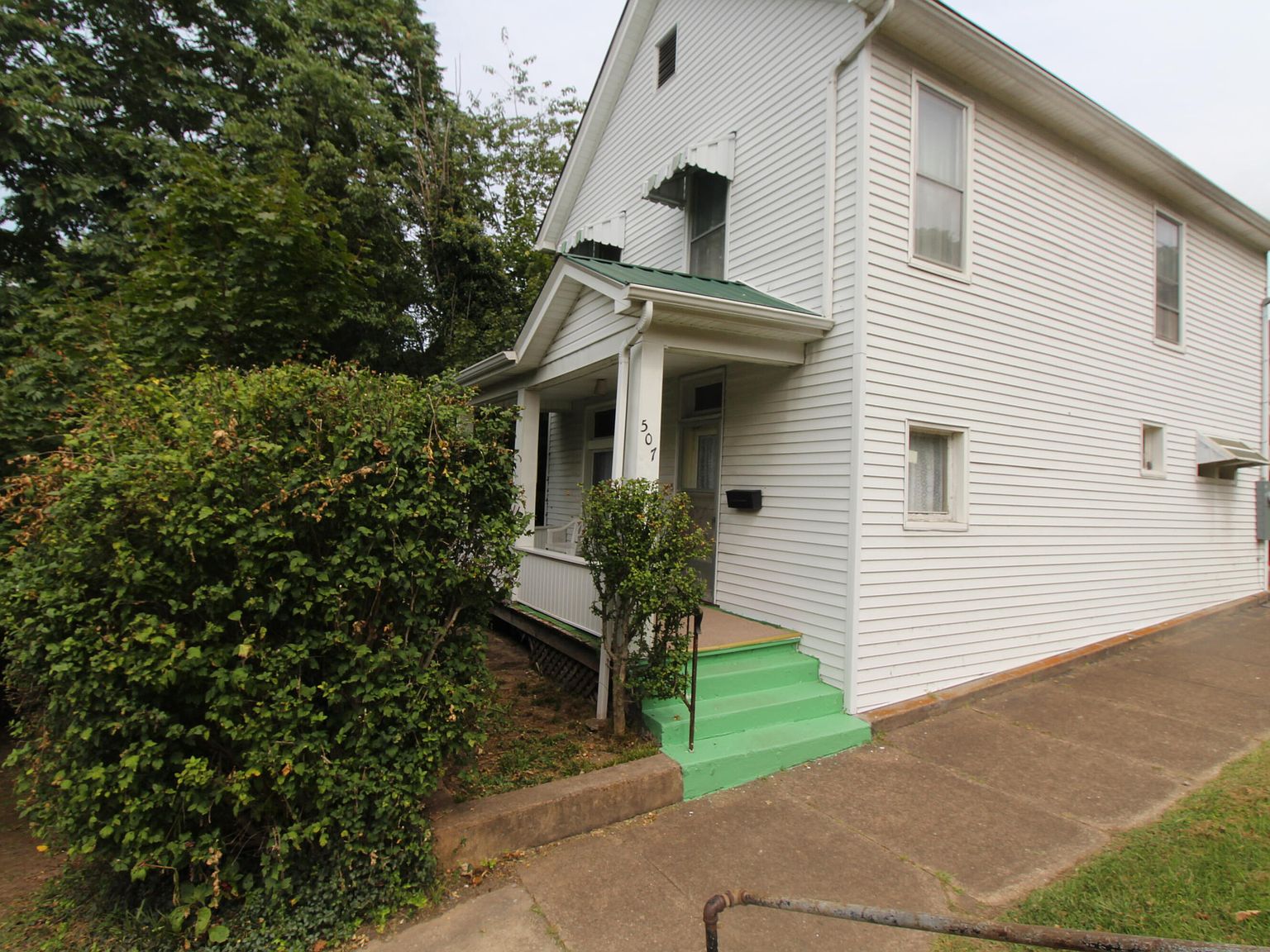 507 Ballengee St, Hinton, WV 25951 Zillow