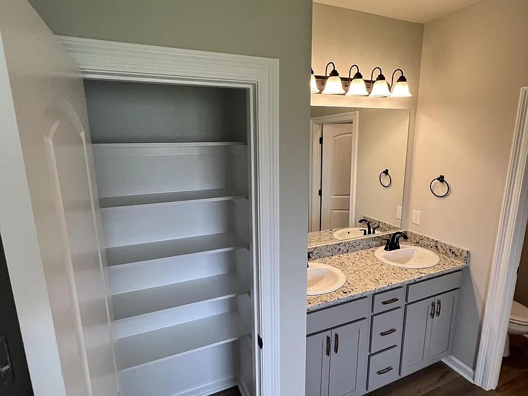 307 Grassy Meadows Ln — Photo 26