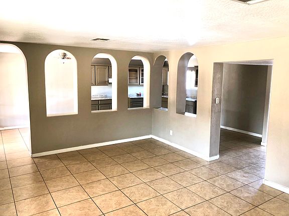 5th image of 3442 N 49th Dr