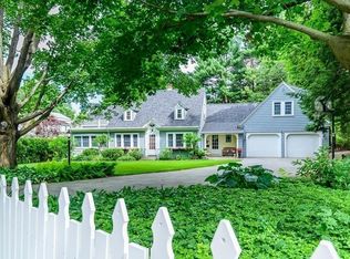 87 Burnham Rd, Andover, MA 01810