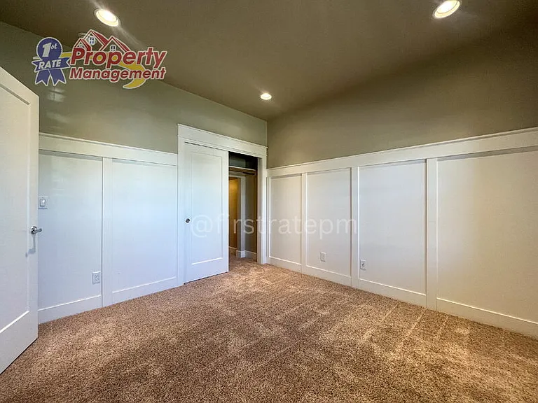 8132 S Red Cliff Ave — Photo 7