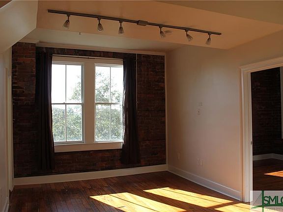 5th image of 125 E Broad St Unit 3 C